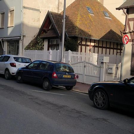 Charmante Maison Coeur De Ville La Gare Des Vacances Deauville Eksteriør bilde